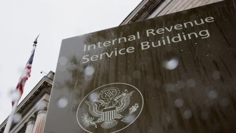 El IRS revoca memorando que garantizaba el pago retroactivo a empleados suspendidos