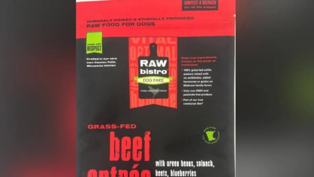 Retiran comida congelada para perros en 4 estados de EE. UU. por posible contaminación por salmonela