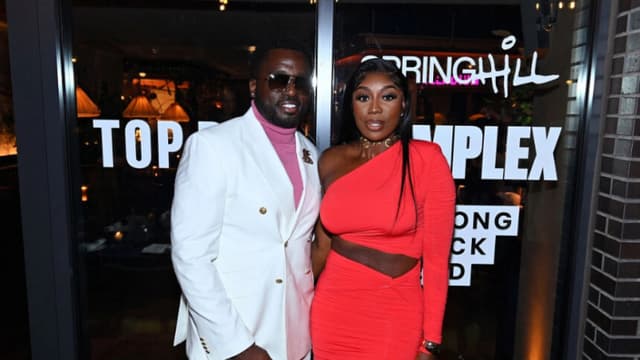 Eddie y Wendy Osefo asisten a la cena de gala de clausura de la tercera temporada de Top Boy en Cathedral & Little Sister, en Nueva York, el 7 de septiembre de 2023. Roy Rochlin/Getty Images para Netflix.