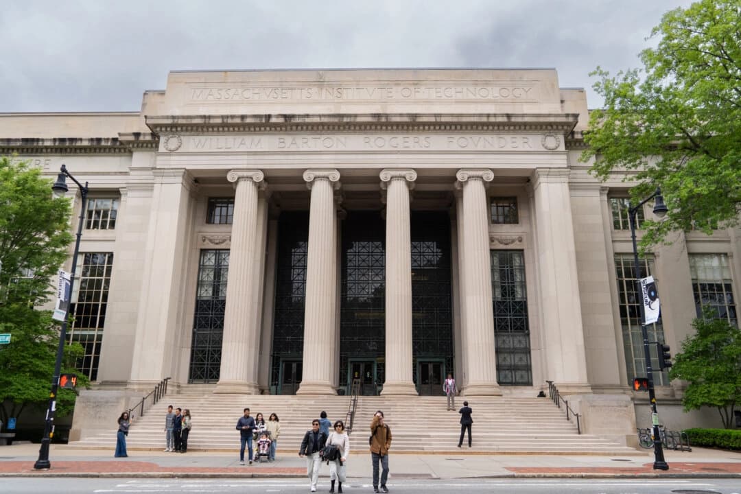 El campus del Instituto Tecnológico de Massachusetts (MIT) en Cambridge, Massachusetts, el 25 de mayo de 2025. (Learner Liu/The Epoch Times)