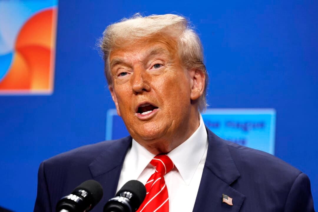 El presidente Donald Trump habla durante una conferencia de prensa tras la Cumbre de la OTAN de 2025 en La Haya, Países Bajos, el 25 de junio de 2025. (Omar Havana/Getty Images)