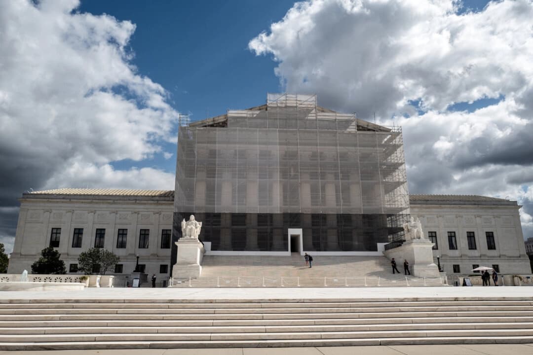 La Corte Suprema de los Estados Unidos en Washington, el 2 de octubre de 2025. (Madalina Kilroy/The Epoch Times).