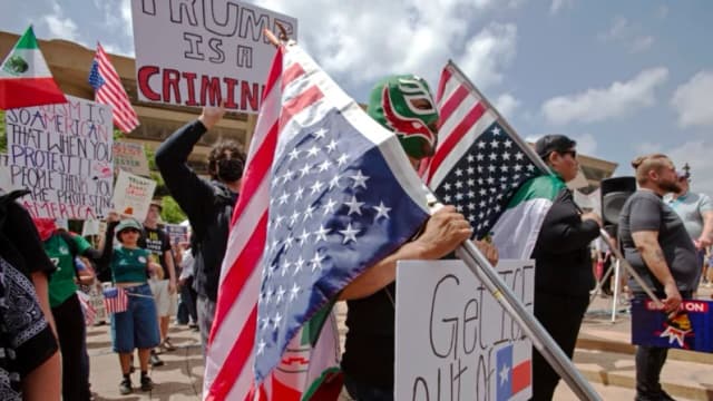 Gobernador de Texas desplegará la Guardia Nacional en la protesta "No Kings" de Austin
