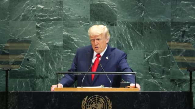 El presidente Donald Trump pronuncia un discurso ante la Asamblea General de las Naciones Unidas en la sede de la ONU en la ciudad de Nueva York el 23 de septiembre de 2025. (Michael M. . Santiago/Getty Images)