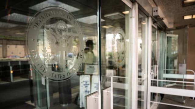 Sindicatos demandan a EE. UU. para intentar detener la vigilancia de redes sociales a titulares de visas