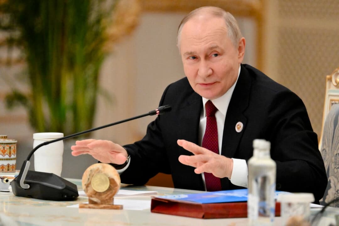 El presidente ruso, Vladímir Putin, en Dusambé, Tayikistán, el 10 de octubre de 2025. (Sputnik/Grigory Sysoev/Pool vía Reuters)
