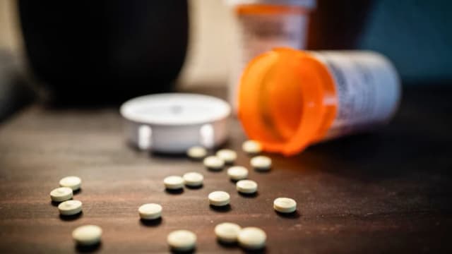 Los adultos mayores de 65 años no están exentos de la crisis del fentanilo: Revela estudio