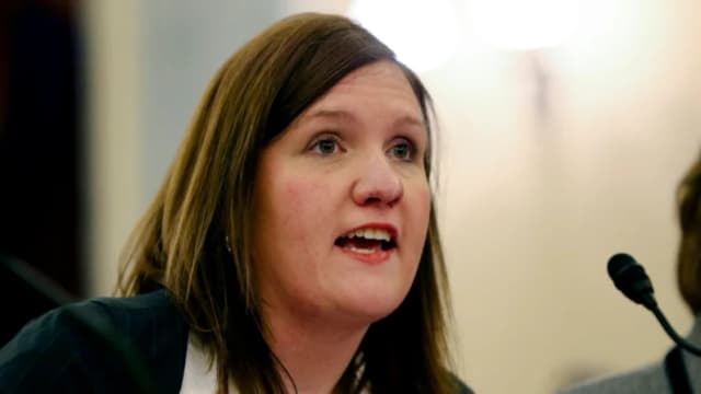 Corte Suprema fija audiencia para diciembre en el caso de despido de comisionada de la FTC por Trump