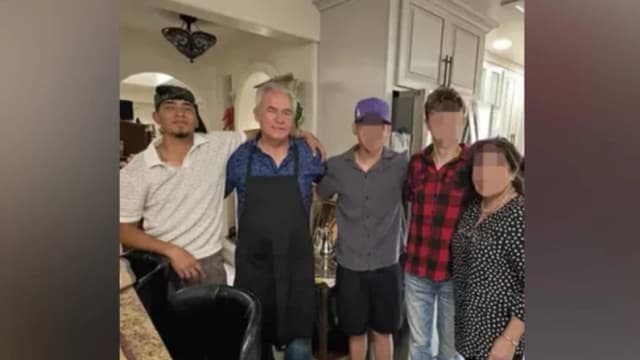 Inmigrante ilegal que vivía con un juez se declara culpable de posesión de armas