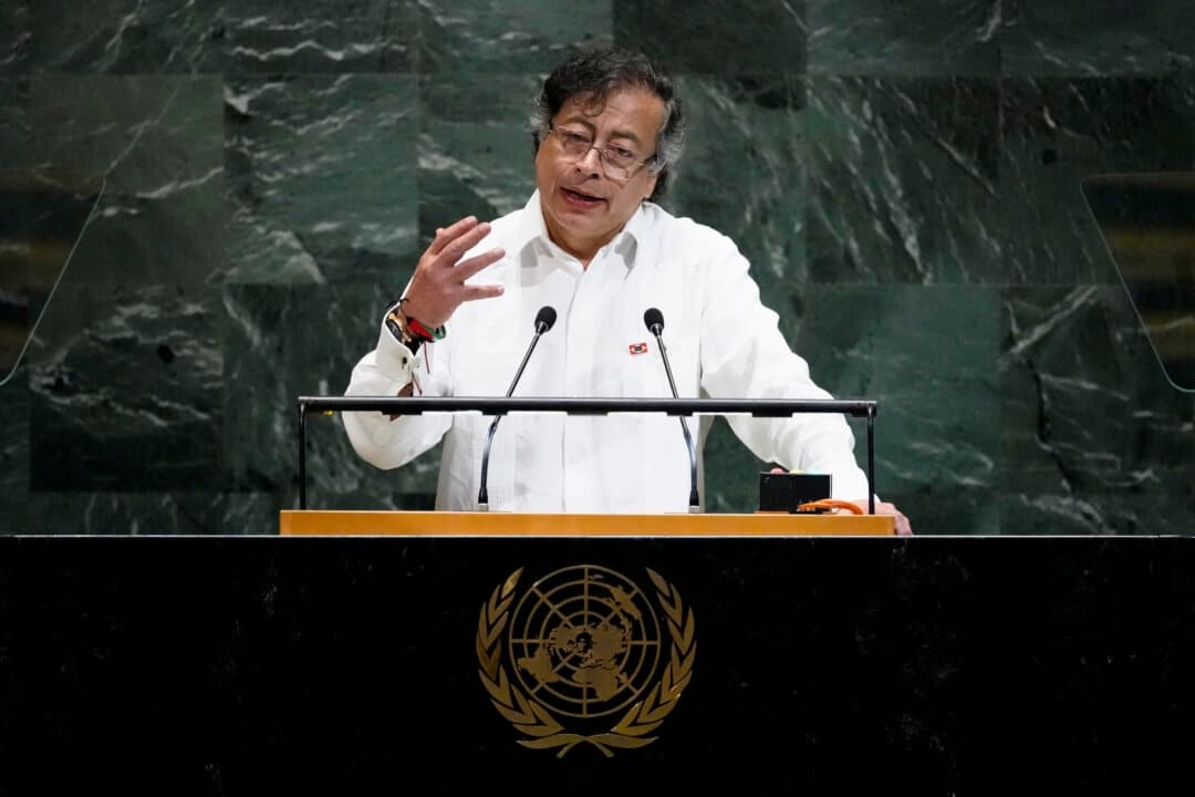 El presidente colombiano Gustavo Petro Urrego pronuncia un discurso en la 80.ª sesión de la Asamblea General de las Naciones Unidas en la sede de la ONU en Nueva York el 23 de septiembre de 2025. (Pamela Smith/AP Photo)