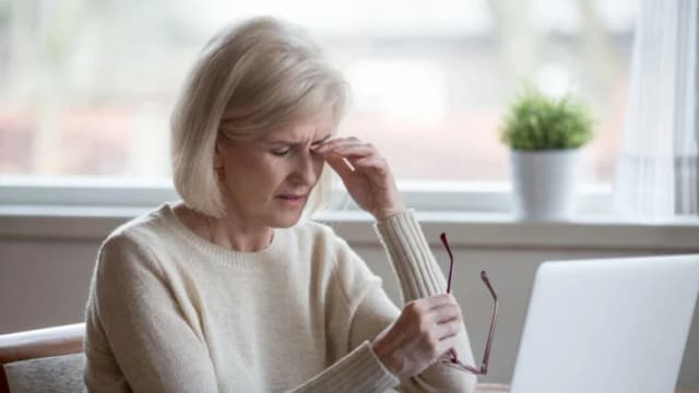 Una investigación descubrió que una de cada 10 personas de 40 años o más sufre degeneración macular relacionada con la edad. (fizkes/Shutterstock)
