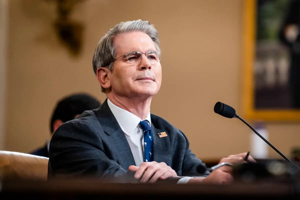 <em>El secretario del Tesoro, Scott Bessent, testifica ante el Comité de Medios y Arbitrios de la Cámara de Representantes en el Capitolio el 11 de junio de 2025. (Madalina Vasiliu/The Epoch Times)</em>