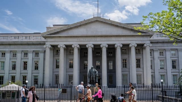 Deuda nacional de EE. UU. alcanza cifra histórica de 38 billones de dólares