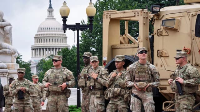 Un juez federal atiende audiencia de impugnación del despliegue de tropas de Trump en Washington