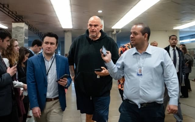 Fetterman reitera su llamado a favor de "excepción" al filibusterismo para evitar cierres del Gobierno
