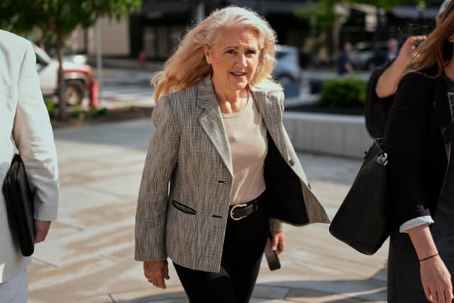 La exrepresentante estatal Robin Smith llega al tribunal federal el 29 de abril de 2025 en Nashville, Tennessee. (George Walker IV/AP Photo)