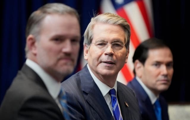 Secretario del Tesoro dice que EE. UU. no podrá pagar a las fuerzas armadas antes del 15 de noviembre