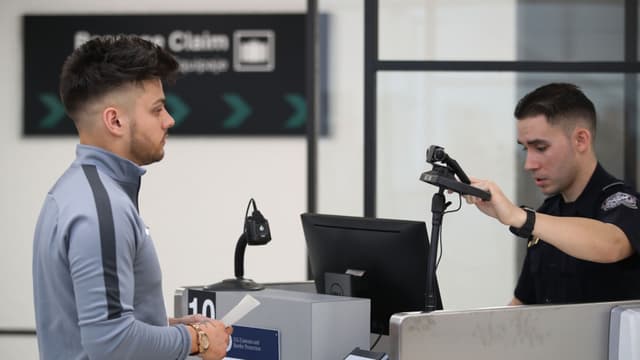 Extranjeros que viajen a EE. UU. deberán pasar por un reconocimiento facial sin excepciones