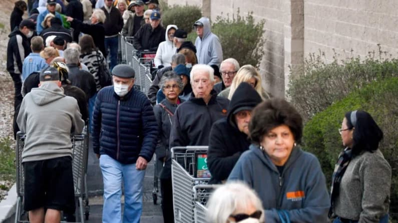 Casi 1 de cada 2 cuidadores familiares se enfrentan a importantes dificultades económicas: Informe