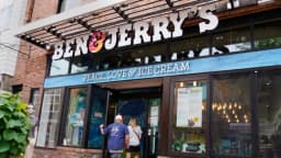 El cofundador de Ben & Jerry's acusa a Unilever de bloquear un helado con temática palestina