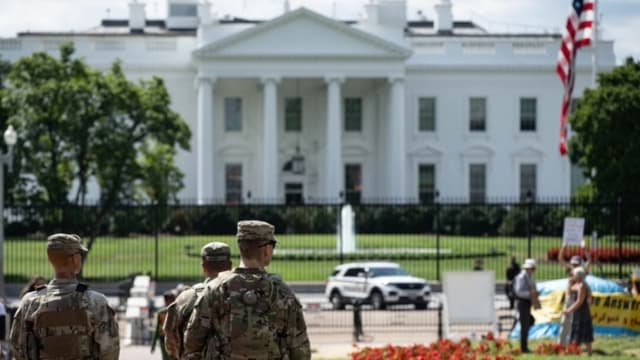 Administración Trump anuncia campaña de reclutamiento de agentes federales en Washington D. C.