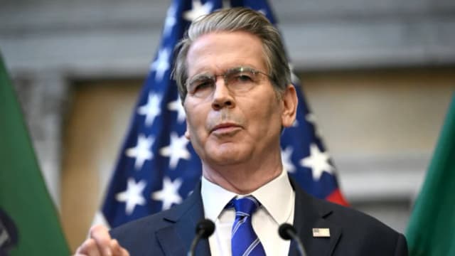 El secretario del Tesoro, Scott Bessent, interviene en el marco de las reuniones anuales del FMI y el Banco Mundial, en Washington, el 15 de octubre de 2025. (Brendan Smialowski/AFP)
