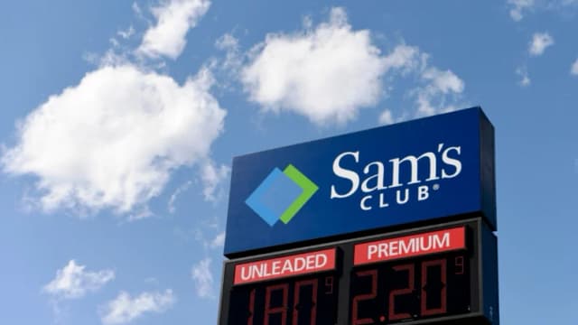 Precio de la gasolina en un cartel de Sam's Club en Annapolis, Maryland, el 30 de marzo de 2020. (Foto de Susan Walsh/AP).
