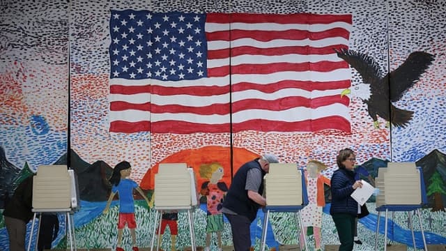 Los residentes de Virginia acuden a las urnas para elegir gobernador y fiscal general