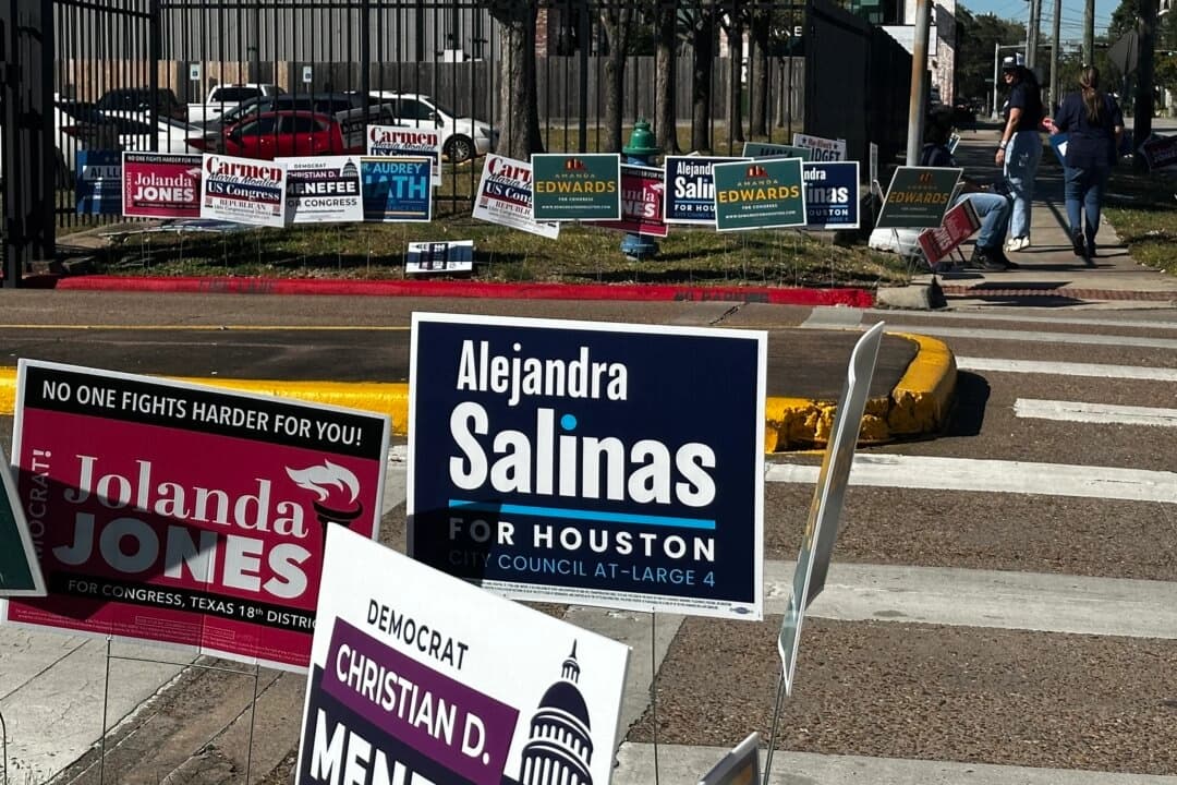 Votantes de Texas aprueban enmiendas para prohibir el voto a no ciudadanos y reafirmar los derechos de los padres