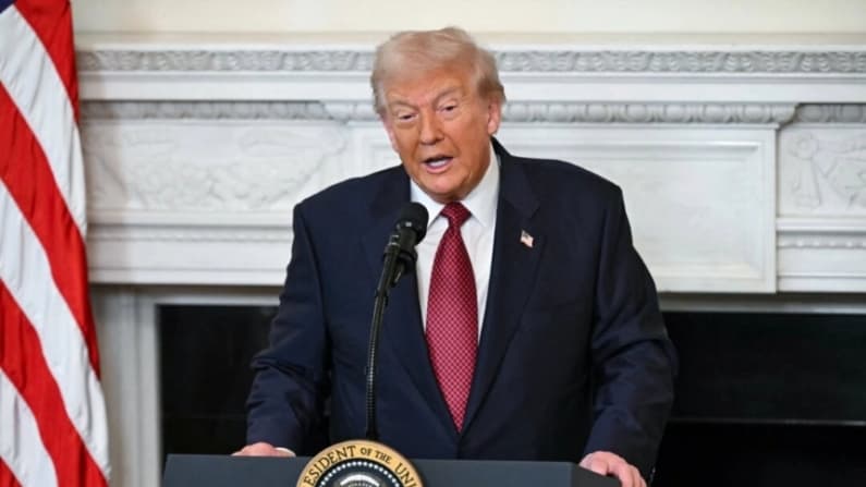 Trump insta a los republicanos del Senado a poner fin al filibusterismo hoy 