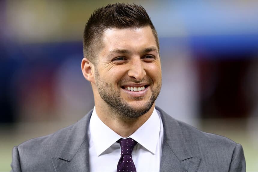 Tim Tebow afirma que la dislexia moldeó su fe, su ética laboral y su éxito