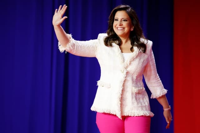 La Rep. de EE.UU., Elise Stefanik, lanza su candidatura a la gobernación de Nueva York