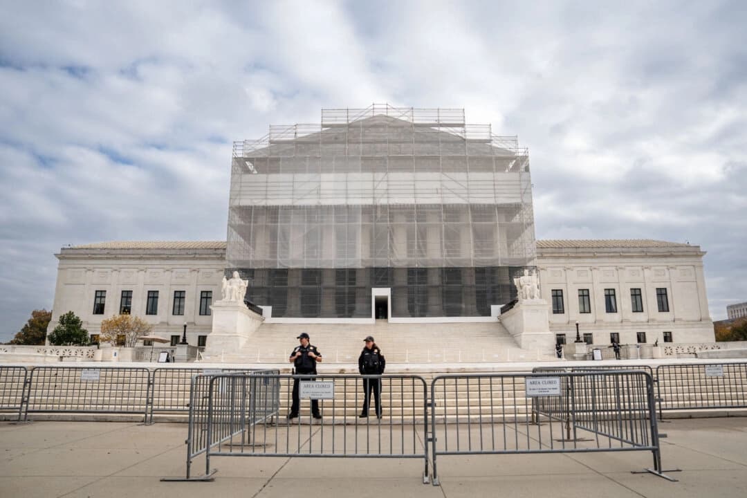 La Corte Suprema de Estados Unidos en Washington, 3 de noviembre de 2025. (Madalina Kilroy/The Epoch Times)