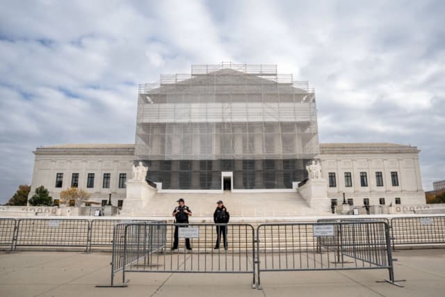 La Corte Suprema de Estados Unidos en Washington, 3 de noviembre de 2025. (Madalina Kilroy/The Epoch Times)
