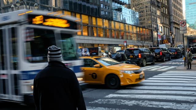 Alcalde electo de NYC prometió autobuses gratuitos: cómo piensa financiarlos