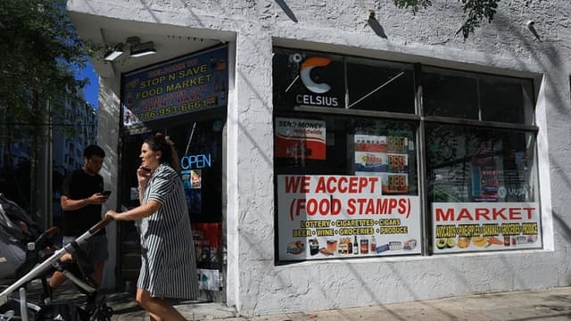 Investigadores encubiertos verán que minoristas cumplan con restricciones de cupones de alimentos: USDA