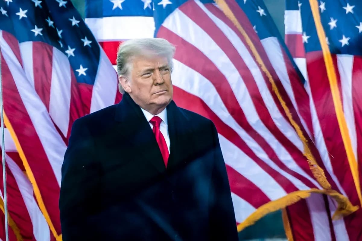 El presidente Donald Trump se dirige a sus seguidores desde The Ellipse, cerca de la Casa Blanca, en Washington, el 6 de enero de 2021. (Brendan Smialowski/AFP a través de Getty Images)
