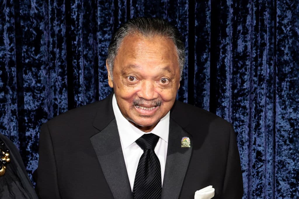 El reverendo Jesse Jackson asiste a la celebración del 90.º cumpleaños de Clive Davis en Casa Cipriani el 6 de abril de 2022 en la ciudad de Nueva York. (Jamie McCarthy/Getty Images)