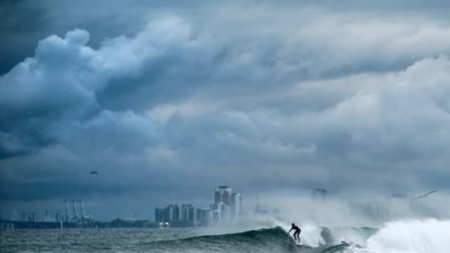 Tormentas traen riesgo de inundaciones después de que río atmosférico empapara gran parte de California