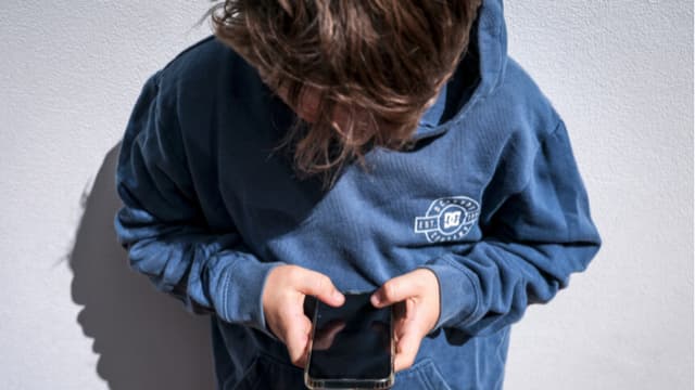 FBI investiga red "764", que se aprovecha de víctimas de tan solo 9 años