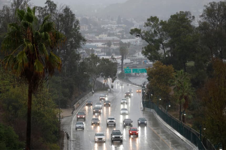 Lluvias torrenciales regresan a California generando alertas de inundaciones, ahora se dirigen a México