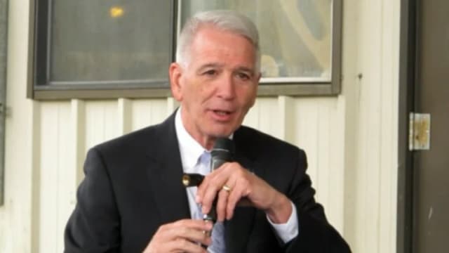 Médico crítico de los CDC es nombrado como segundo al mando de la agencia