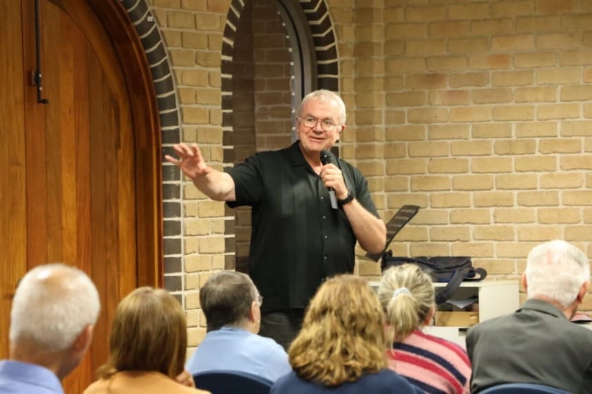 El crimen oculto que Beijing quiere silenciar, pero un sacerdote quiere exponer