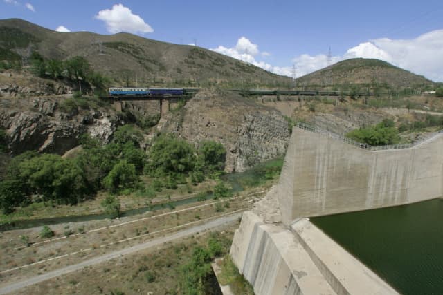 Dos accidentes de tren causan 13 muertos en China, los más mortíferos en 14 años