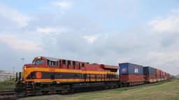 Superávit comercial en México se debe a contracción económica, dice economista