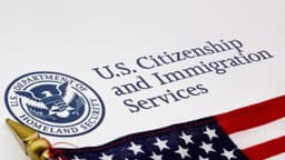 USCIS suspende abruptamente todas las decisiones de asilo tras tiroteo de la Guardia Nacional