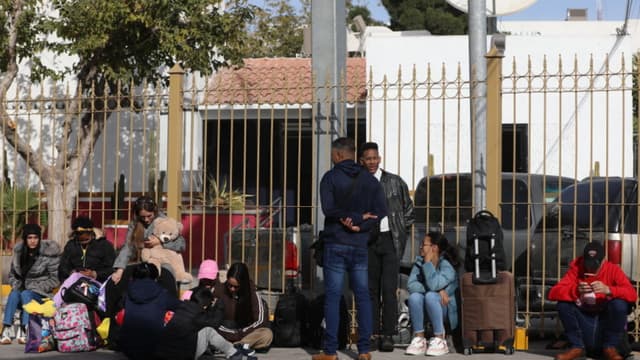 Trump dice que la suspensión para decidir asilos estará vigente por mucho tiempo