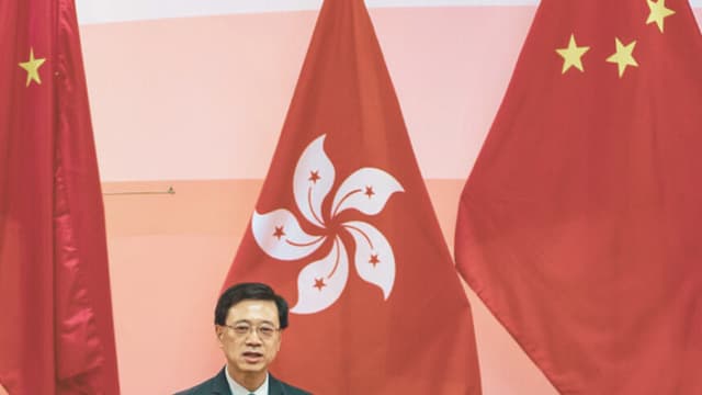 Inician investigación judicial por incendio mortal en rascacielos de Hong Kong que dejó 151 muertos