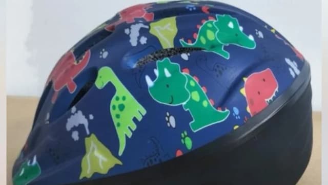 Retiran en EE. UU. cascos infantiles defectuosos y estufas de camping que explotan