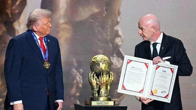 Trump recibe el primer Premio FIFA de la Paz
